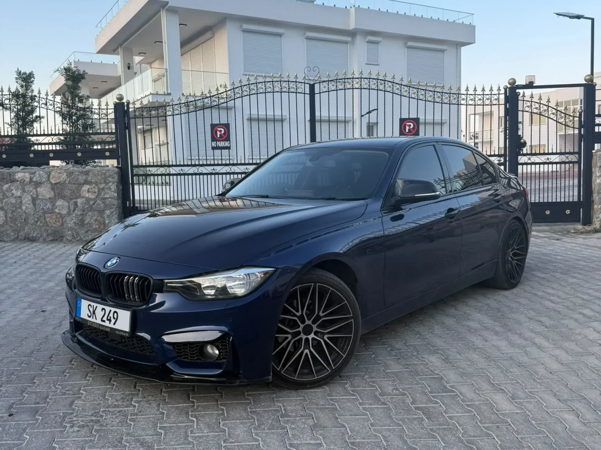 BMW 320d B47 MOTOR - Araç fotoğrafı 1